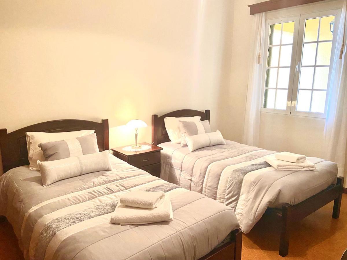 Casa Neves Three Bedrooms And Fantastic Sea View อาร์โกดากาเลียตา ภายนอก รูปภาพ